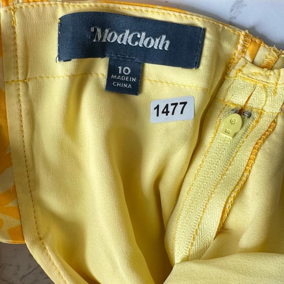 ModCloth Yellow Floral Maxi Dress Size 10 Sweetheart Neckline Back Bow - Picture 8 of 11